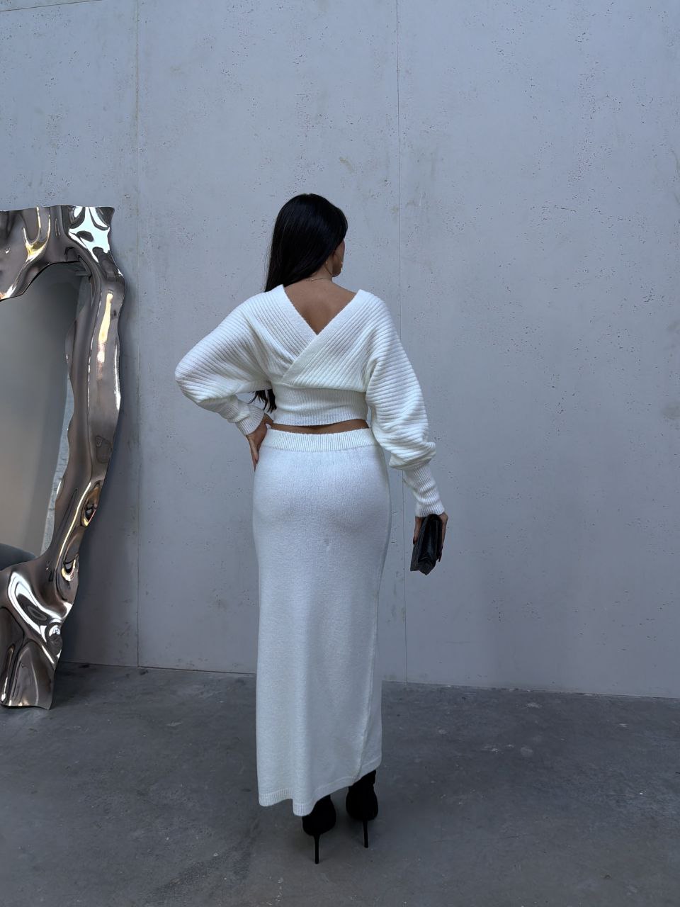 Kruvaze Yaka Crop Triko Kazak ve Maxi Boy Etek Takımı - Ekru