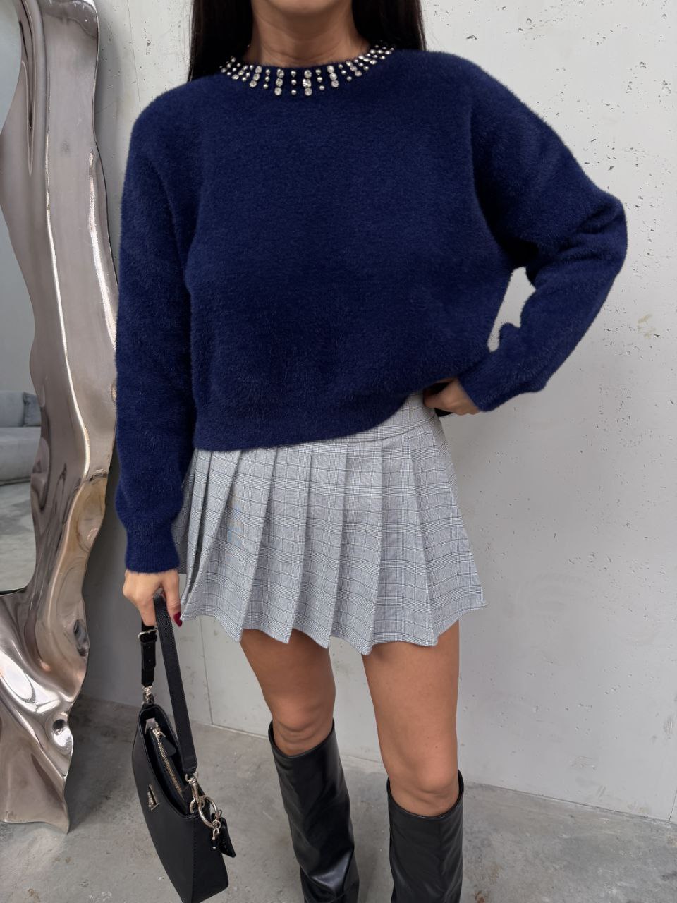 Yaka Taş İşlemeli Yumuşak Dokulu Kadın Triko Kazak