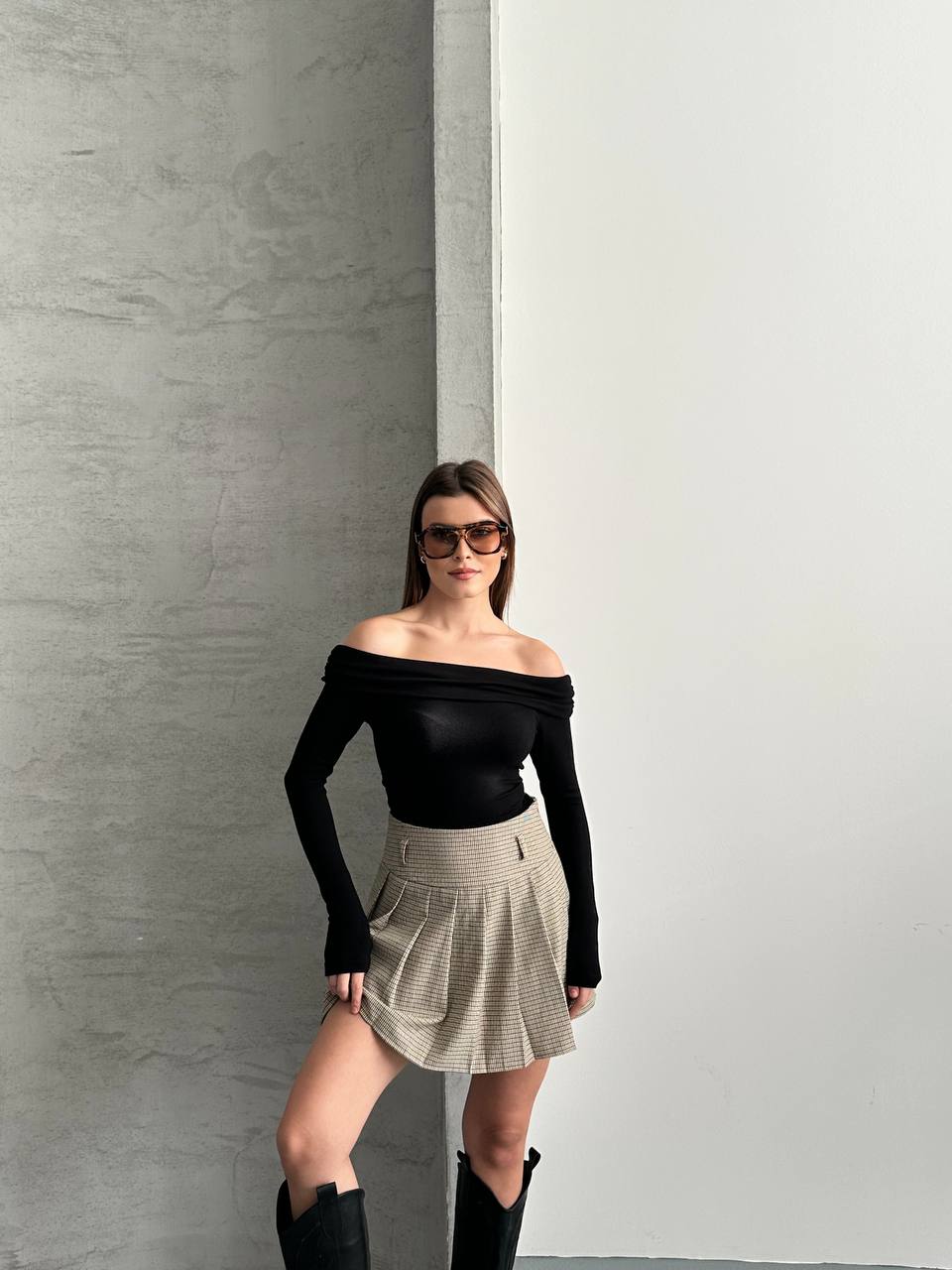 Madonna Yaka Omuz Açık Uzun Kollu Kadın Bluz - Body