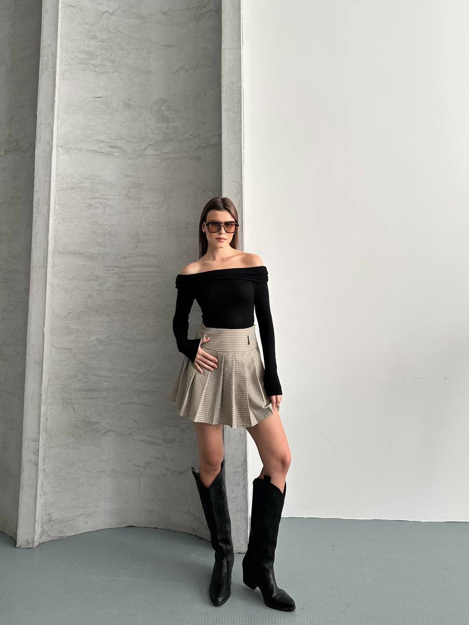 Madonna Yaka Omuz Açık Uzun Kollu Kadın Bluz - Body