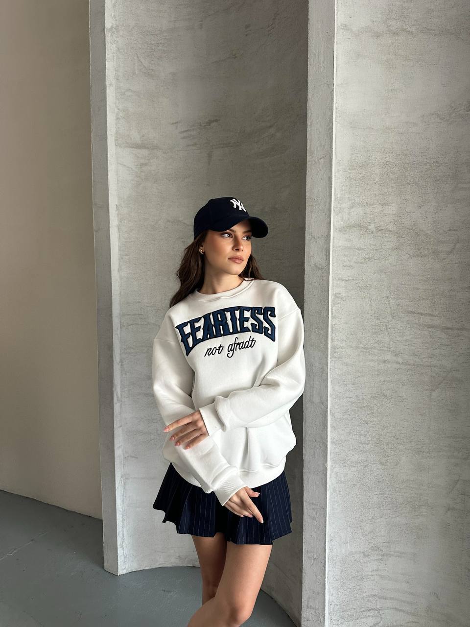 Oversize "Fearless Not Afraid" Baskılı Bisiklet Yaka Kadın Sweatshirt