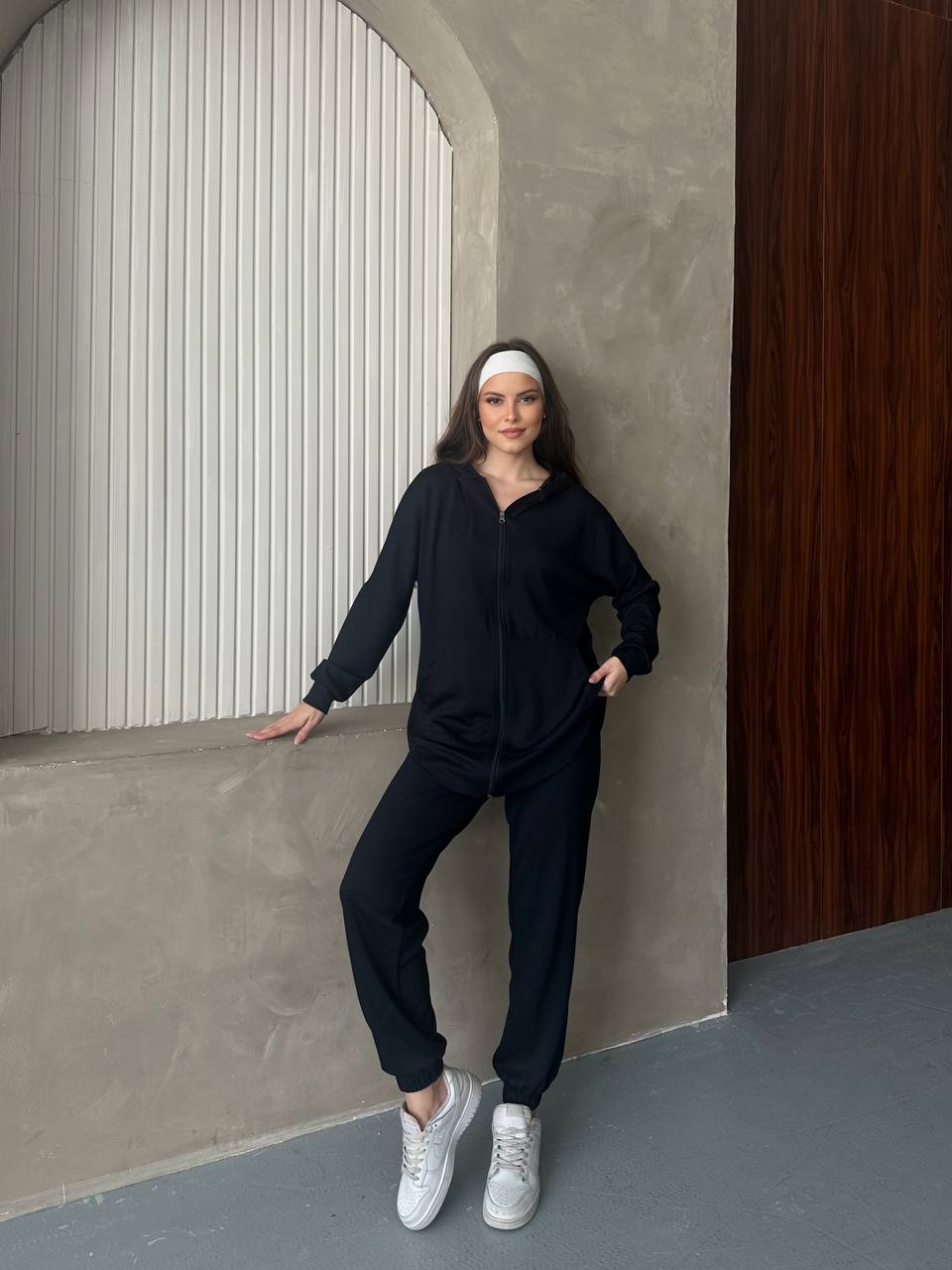 Siyah Fermuarlı Kapüşonlu Kadın Eşofman Takımı - İki İplik Rahat Kalıp