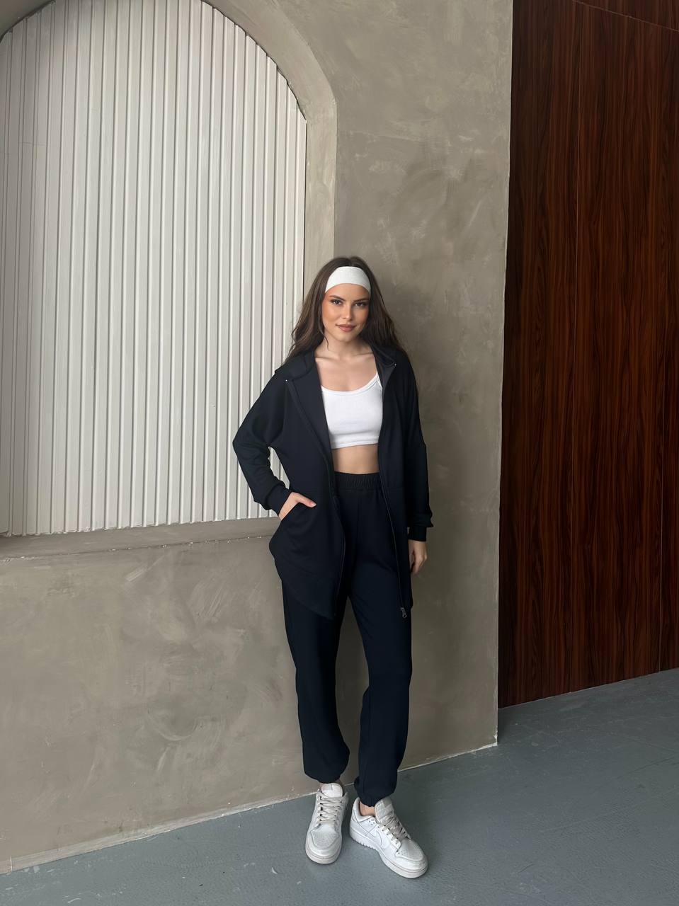 Siyah Fermuarlı Kapüşonlu Kadın Eşofman Takımı - İki İplik Rahat Kalıp