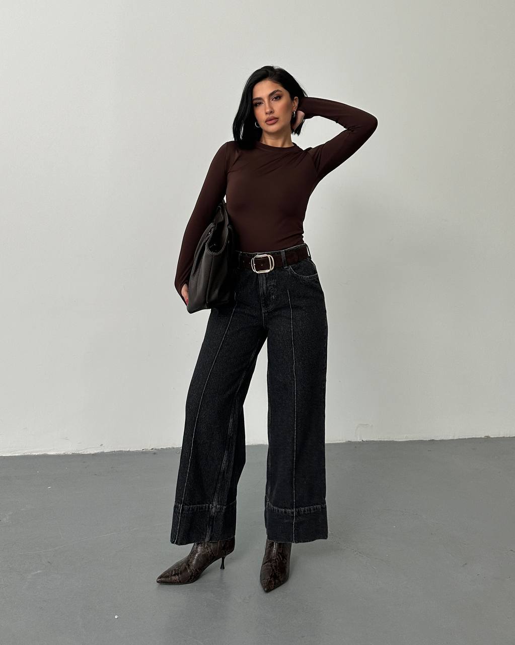 Çıma Detaylı Siyah Geniş Paça Denim Pantolon