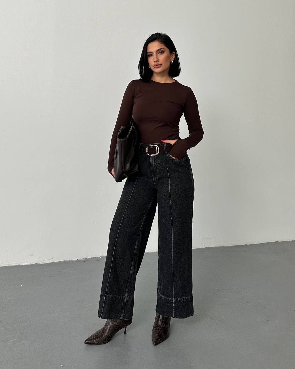 Çıma Detaylı Siyah Geniş Paça Denim Pantolon