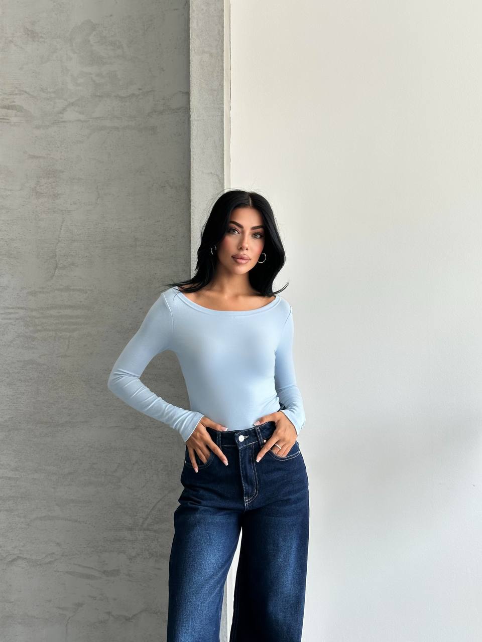 Kayık Yaka Uzun Kollu Vücudu Saran Esnek Bluz - Buz Mavisi