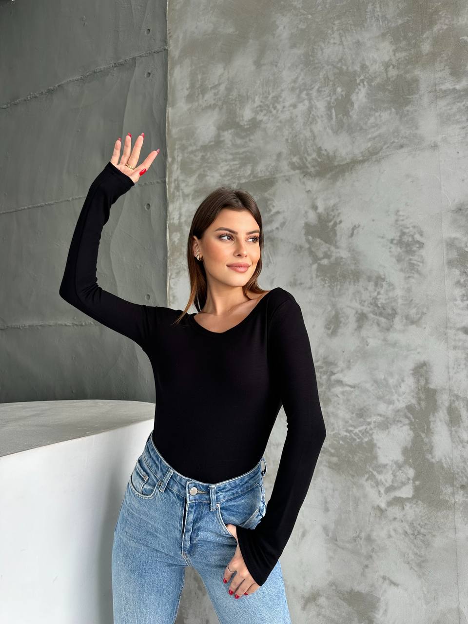 Kayık Yaka Uzun Kollu Vücudu Saran Esnek Bluz - Siyah