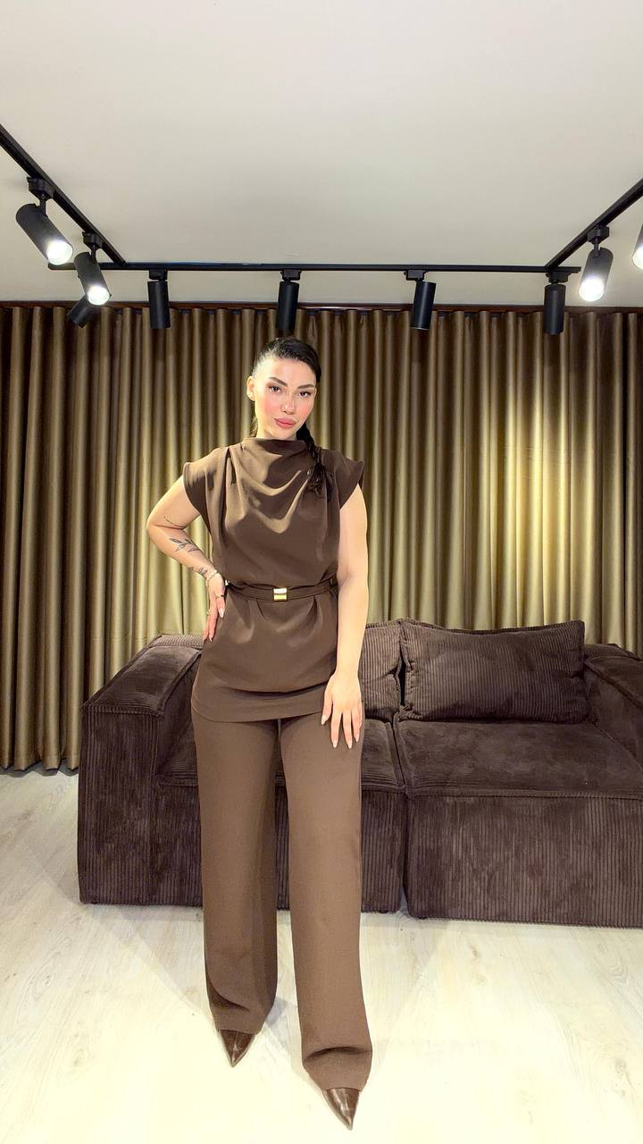 Yüksek Yaka Beli Kemerli Pantolon Takım - Ofis ve Günlük Şıklık