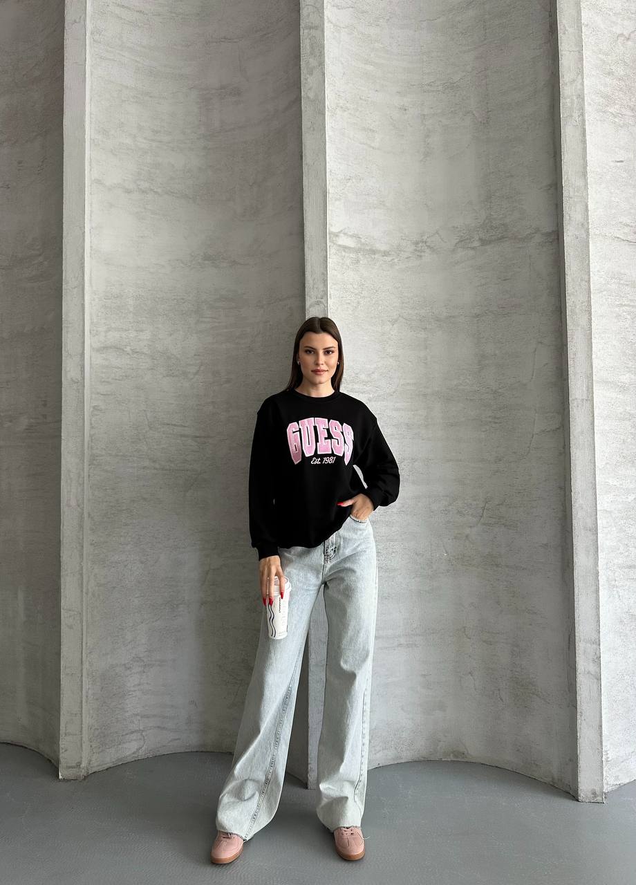 Guess Logolu Siyah Kadın Sweatshirt - Pembe Kabartma Baskılı