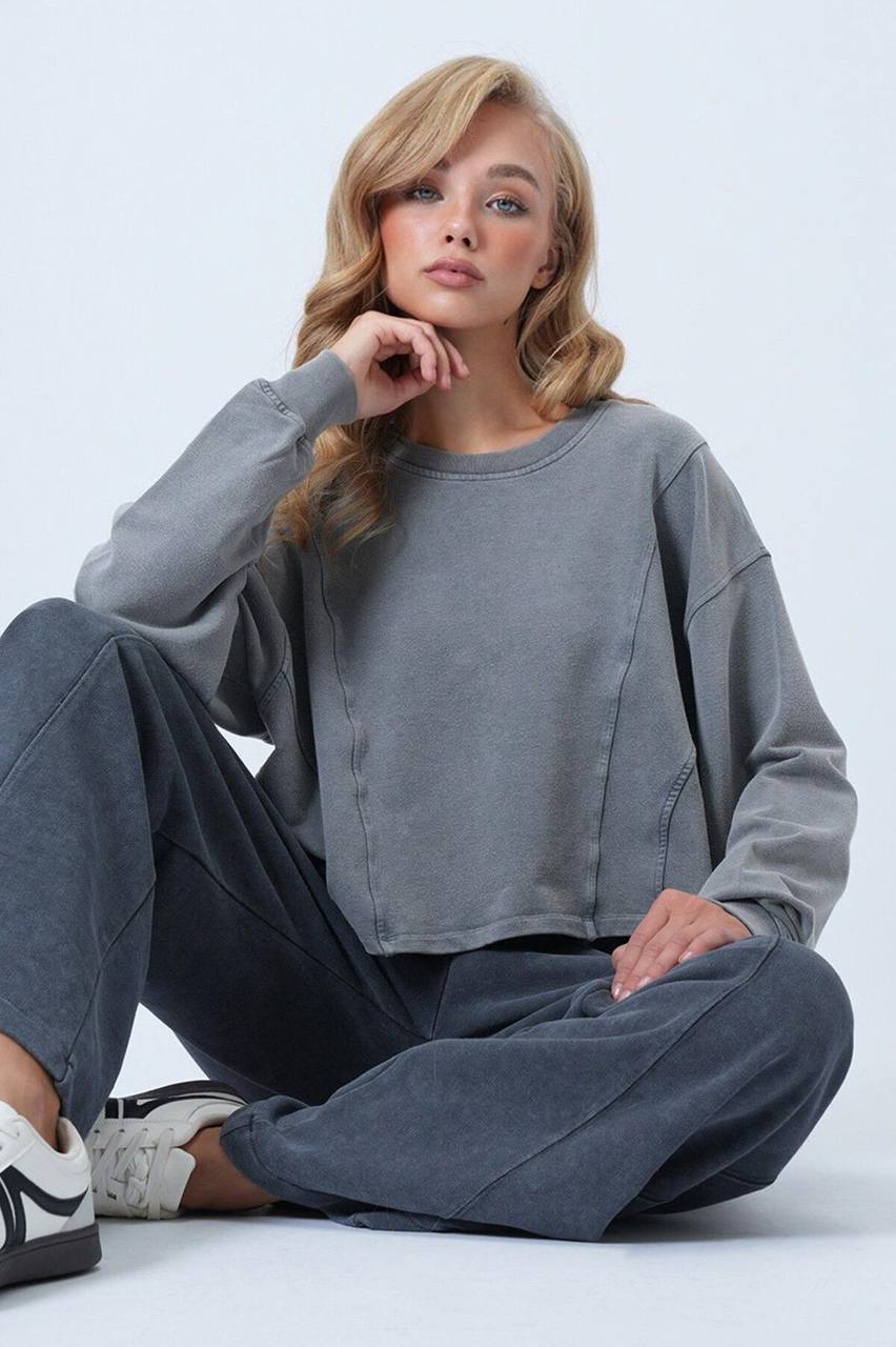 Dikiş Detaylı Gri Yıkamalı Crop Sweatshirt